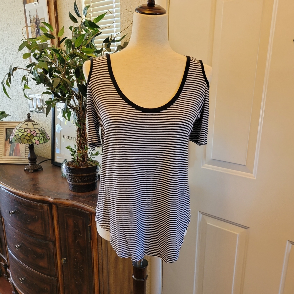 Love Charm Striped Cold Shoulder Top Size M